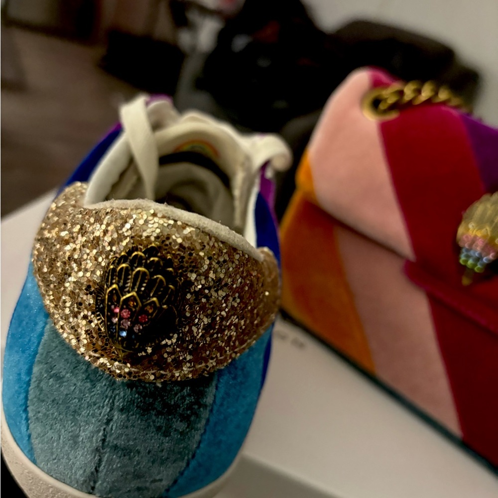 I’m selling the small bag and the sneakers